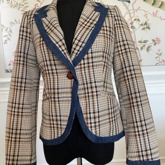 Drew Blazer XS.  NWOT. Pristine never worn.  Beige w Navy/Denim detail. - Picture 6 of 6